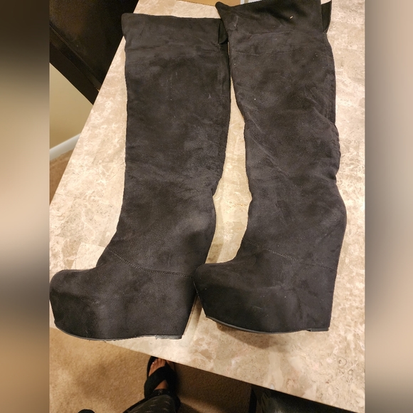 ZiGiny Women's Neptune Slouch Boot - Picture 4 of 6